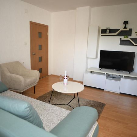 Cinema Vardar Apartment Skopje Eksteriør bilde